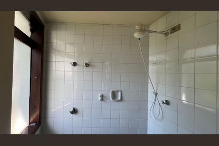 Casa para alugar com 485m², 4 quartos e 4 vagas Casa para alugar com 485m², 4 quartos e 4 vagasBanheiro de serviço