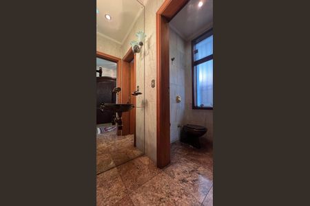 Casa para alugar com 485m², 4 quartos e 4 vagas Casa para alugar com 485m², 4 quartos e 4 vagasLavabo