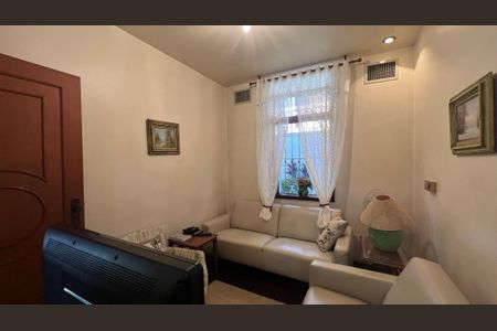 Casa para alugar com 485m², 4 quartos e 4 vagas Casa para alugar com 485m², 4 quartos e 4 vagasSala de TV