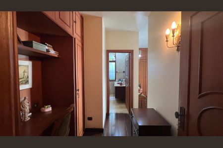 Casa para alugar com 485m², 4 quartos e 4 vagas Casa para alugar com 485m², 4 quartos e 4 vagasSuite