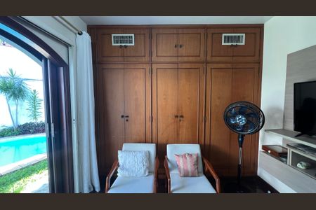 Casa para alugar com 485m², 4 quartos e 4 vagas Casa para alugar com 485m², 4 quartos e 4 vagasQuarto 2