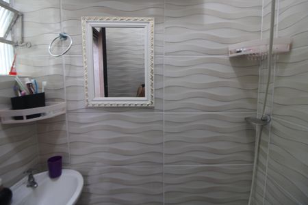 Casa à venda com 186m², 3 quartos e 1 vagaÁrea de Serviço - Banheiro