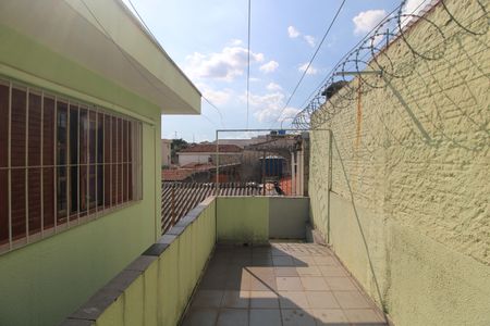 Casa à venda com 186m², 3 quartos e 1 vagaÁrea de Serviço