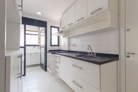 Apartamento para alugar com 105m², 2 quartos e 3 vagas Apartamento para alugar com 105m², 2 quartos e 3 vagasCozinha
