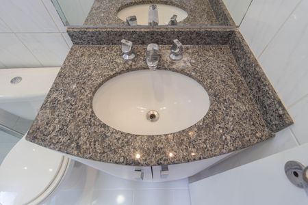 Apartamento para alugar com 105m², 2 quartos e 3 vagas Apartamento para alugar com 105m², 2 quartos e 3 vagasDetalhe Banheiro - Suíte 1