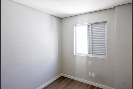 Apartamento à venda com 78m², 3 quartos e 2 vagasQuarto 3