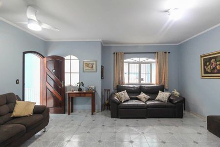 Casa à venda com 206m², 4 quartos e 3 vagas Casa à venda com 206m², 4 quartos e 3 vagasSala