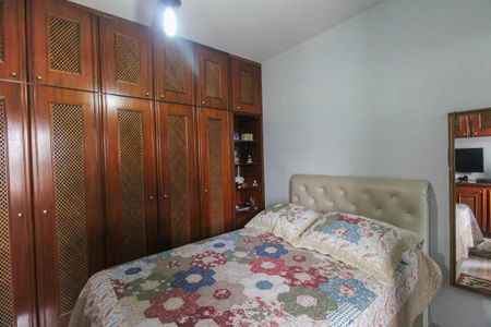 Casa à venda com 206m², 4 quartos e 3 vagas Casa à venda com 206m², 4 quartos e 3 vagasSuite