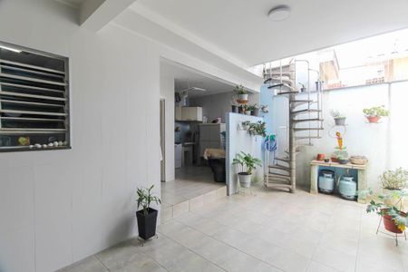 Casa à venda com 206m², 4 quartos e 3 vagas Casa à venda com 206m², 4 quartos e 3 vagasChurrasqueira
