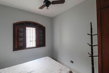 Casa à venda com 206m², 4 quartos e 3 vagas Casa à venda com 206m², 4 quartos e 3 vagasQuarto 3
