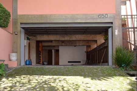 Casa à venda com 535m², 4 quartos e 4 vagasGaragem