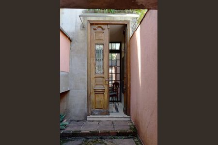 Casa à venda com 535m², 4 quartos e 4 vagasEntrada social