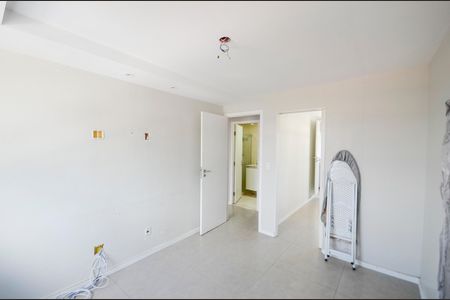 Apartamento à venda com 77m², 2 quartos e 1 vaga Apartamento à venda com 77m², 2 quartos e 1 vagaSuíte