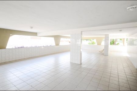 Apartamento à venda com 77m², 2 quartos e 1 vaga Apartamento à venda com 77m², 2 quartos e 1 vagaÁrea comum - Playground