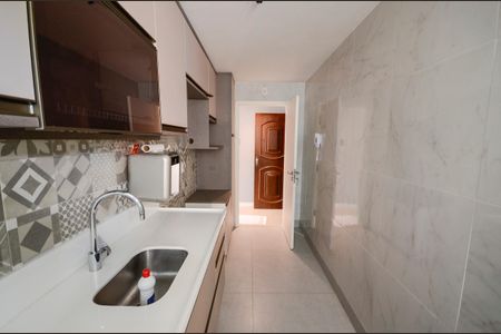 Apartamento à venda com 77m², 2 quartos e 1 vaga Apartamento à venda com 77m², 2 quartos e 1 vagaCozinha