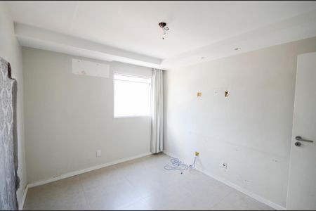 Apartamento à venda com 77m², 2 quartos e 1 vaga Apartamento à venda com 77m², 2 quartos e 1 vagaSuíte