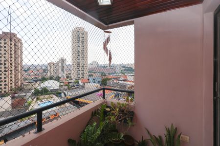 Apartamento à venda com 69m², 3 quartos e 1 vaga Apartamento à venda com 69m², 3 quartos e 1 vagaVaranda