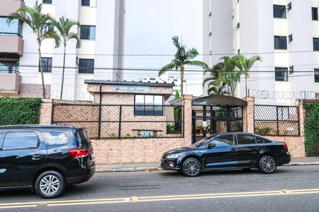 Apartamento à venda com 69m², 3 quartos e 1 vaga Apartamento à venda com 69m², 3 quartos e 1 vagaFachada