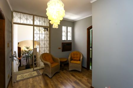 Casa à venda com 442m², 3 quartos e 4 vagas Casa à venda com 442m², 3 quartos e 4 vagashall dos quartos