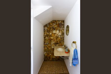 Casa à venda com 442m², 3 quartos e 4 vagas Casa à venda com 442m², 3 quartos e 4 vagasBanheiro 2