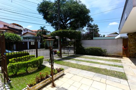 Casa à venda com 442m², 3 quartos e 4 vagas Casa à venda com 442m², 3 quartos e 4 vagasGaragem