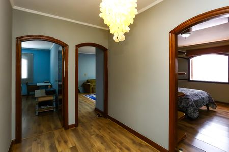 Casa à venda com 442m², 3 quartos e 4 vagas Casa à venda com 442m², 3 quartos e 4 vagashall dos quartos