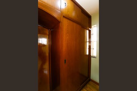 Casa à venda com 442m², 3 quartos e 4 vagas Casa à venda com 442m², 3 quartos e 4 vagasCloset da suíte