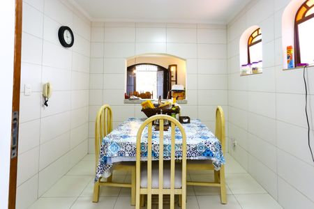 Casa à venda com 442m², 3 quartos e 4 vagas Casa à venda com 442m², 3 quartos e 4 vagasCopa