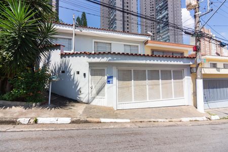 Casa à venda com 183m², 4 quartos e 2 vagas Casa à venda com 183m², 4 quartos e 2 vagasFachada