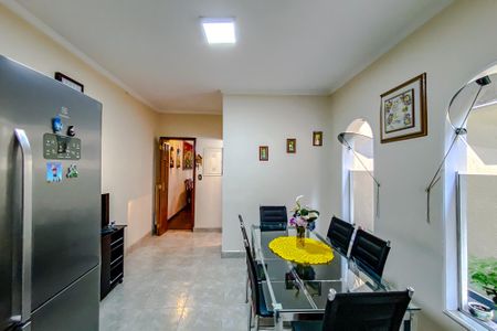 Casa à venda com 140m², 3 quartos e 2 vagasCozinha