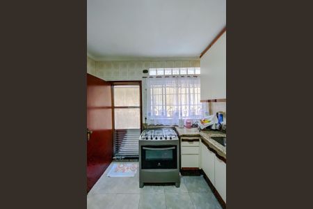 Casa à venda com 140m², 3 quartos e 2 vagasCozinha