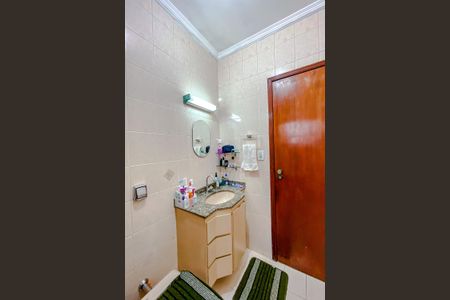 Casa à venda com 140m², 3 quartos e 2 vagasBanheiro 2