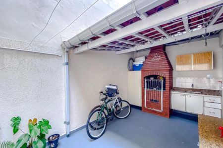 Casa à venda com 140m², 3 quartos e 2 vagasÁrea externa