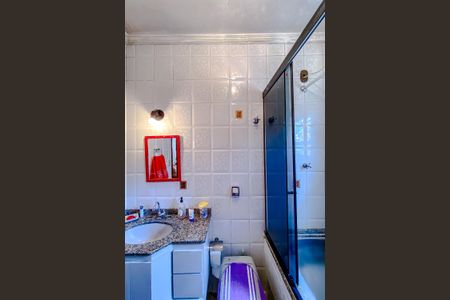 Casa à venda com 140m², 3 quartos e 2 vagasBanheiro