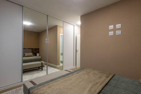 Apartamento à venda com 129m², 3 quartos e 3 vagas Apartamento à venda com 129m², 3 quartos e 3 vagasSuíte
