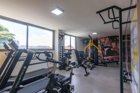 Apartamento à venda com 129m², 3 quartos e 3 vagas Apartamento à venda com 129m², 3 quartos e 3 vagasÁrea comum - Academia