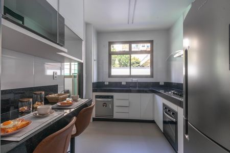 Apartamento à venda com 129m², 3 quartos e 3 vagas Apartamento à venda com 129m², 3 quartos e 3 vagasCozinha