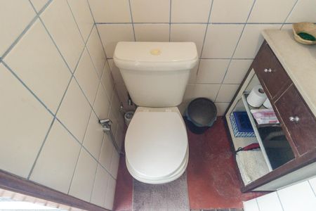 Apartamento à venda com 125m², 3 quartos e 1 vaga Apartamento à venda com 125m², 3 quartos e 1 vagaBanheiro da Suíte 2