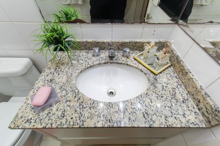 Apartamento à venda com 107m², 3 quartos e 2 vagasBanheiro