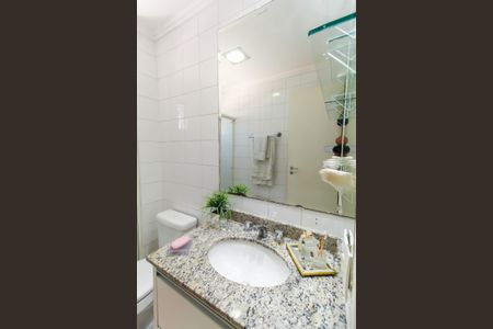 Apartamento à venda com 107m², 3 quartos e 2 vagasBanheiro