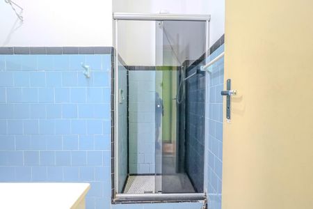 Apartamento à venda com 65m², 2 quartos e sem vaga Apartamento à venda com 65m², 2 quartos e sem vagaBanheiro