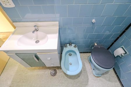 Apartamento à venda com 65m², 2 quartos e sem vaga Apartamento à venda com 65m², 2 quartos e sem vagaBanheiro