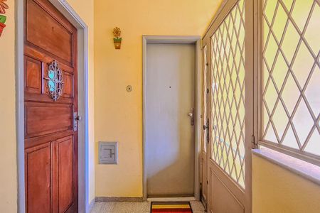 Apartamento à venda com 65m², 2 quartos e sem vaga Apartamento à venda com 65m², 2 quartos e sem vagaEntrada