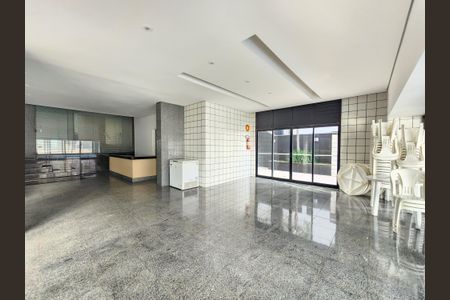 Apartamento à venda com 140m², 4 quartos e 4 vagasÁrea comum - Salão de festas