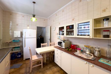 Casa à venda com 144m², 3 quartos e 2 vagas Casa à venda com 144m², 3 quartos e 2 vagasCozinha
