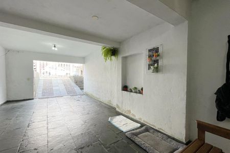 Casa à venda com 250m², 3 quartos e 3 vagas Casa à venda com 250m², 3 quartos e 3 vagasGaragem
