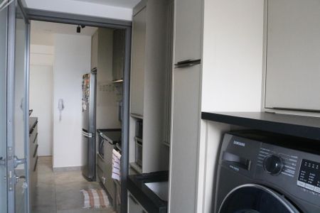 Apartamento à venda com 69m², 2 quartos e 1 vagaÁrea de Serviço