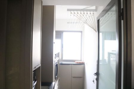 Apartamento à venda com 69m², 2 quartos e 1 vagaÁrea de Serviço