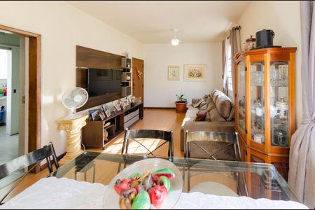 Apartamento à venda com 101m², 3 quartos e 1 vaga Apartamento à venda com 101m², 3 quartos e 1 vagaSala