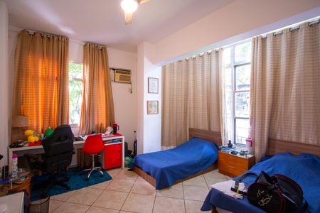 Apartamento à venda com 120m², 3 quartos e sem vagaQuarto 3